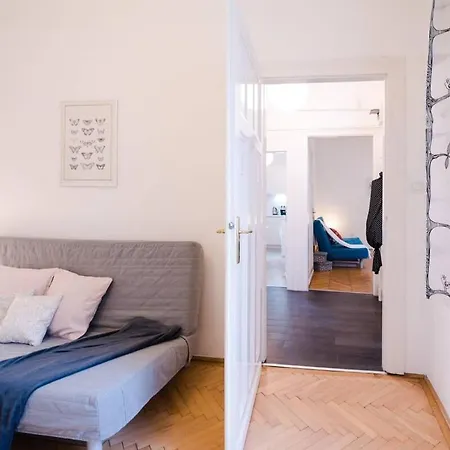 Ultra Central - Ac - Comfy Apartment *