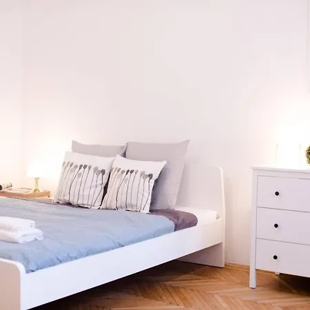 Ultra Central - Ac - Comfy * Budapeste